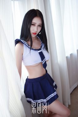 美女被吸乳图片